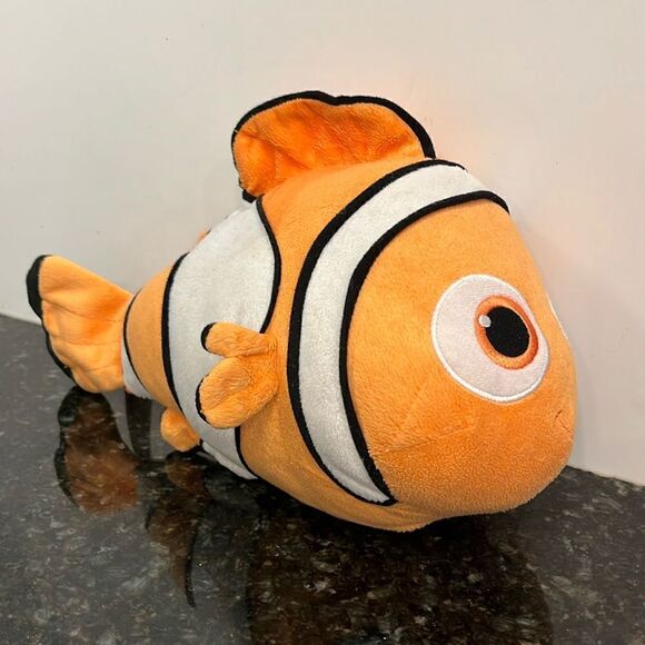 Disney Finding Nemo Talking Plush Ban Dai 13”Stuffed Interactive Toy working - Picture 1 of 8